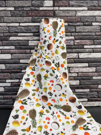 Покривка за правоъгълна маса -размер 110/130 см- 5 бр в пакет Хидрофобиран плат