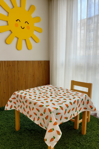Морковчета - Покривка за маса, 5 бр. в пакет, 120/160 см - Свежо настроение!
