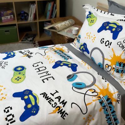 Единичен спален комплект с олекотена завивка 